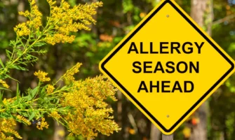 Allergy season ahead : Top 10 facts you should know about hay fever.