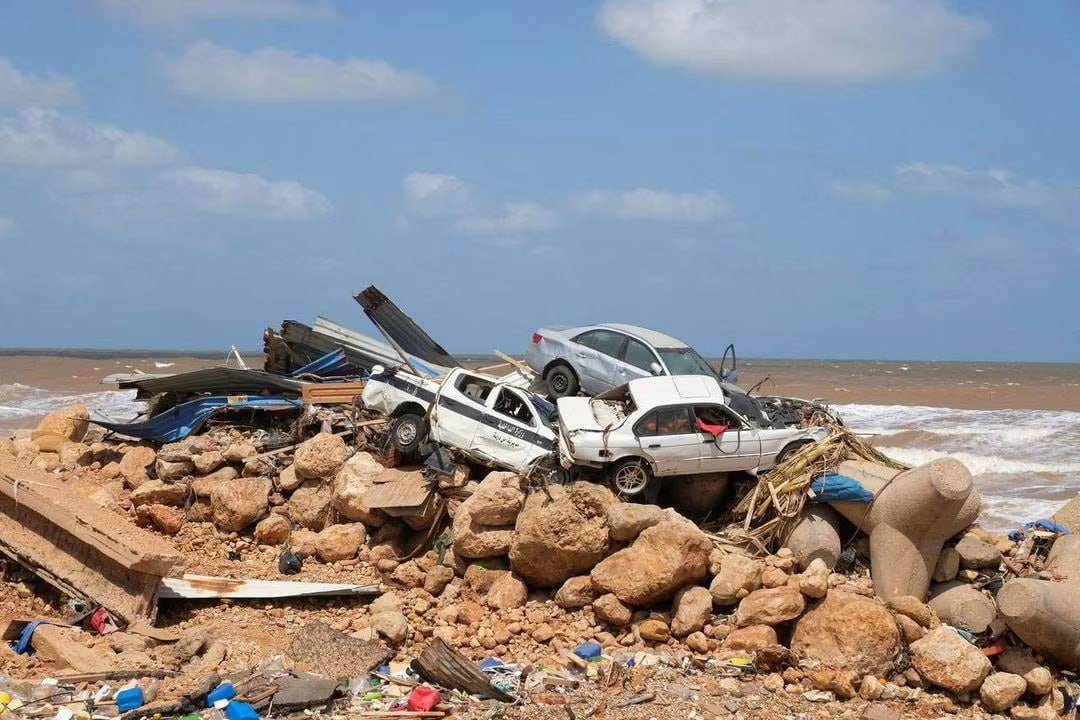 Новости погоды сентябрь 2023 : Шторм в Ливии, землетресение в Морокко, ураган Ли.