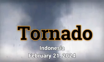 First Tornado hit Indonesia. Shocking phenomenon Caught on Camera.