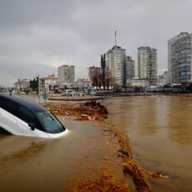 Анталия в Турции затоплена. Разрушительные последствия потопа.
