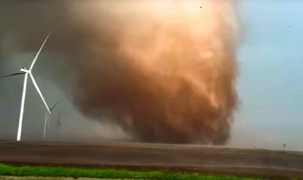 Deadly Tornadoes Devastate Iowa